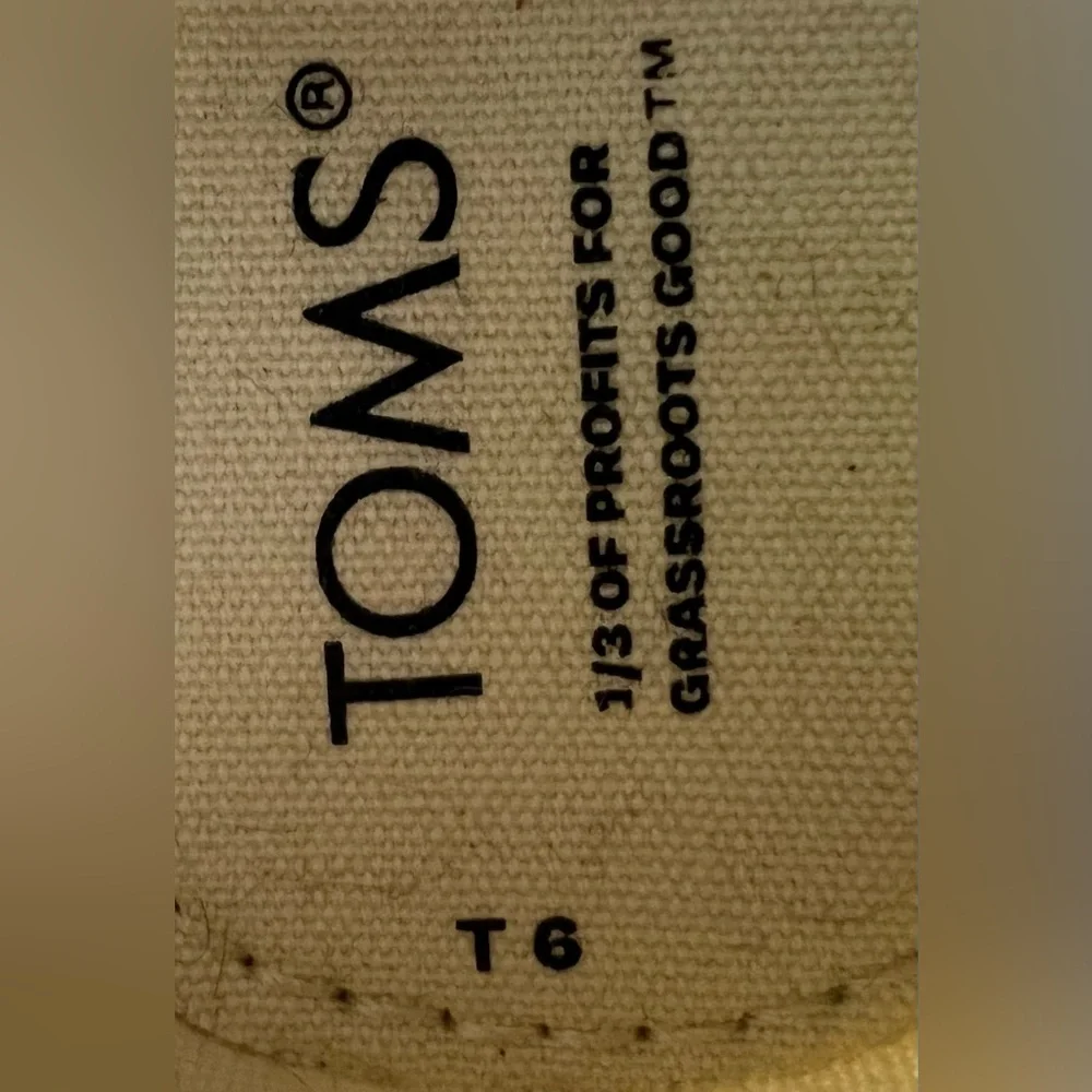 TOMS Kids Pink and Cream Slip-On Shoes- Size:T6‎